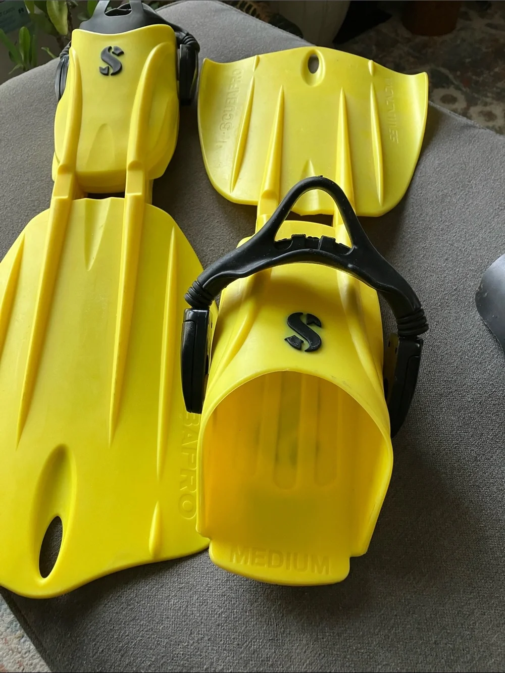 🔥🔥🔥Seawing Nova Men’s Yellow Swim Fins🔥🔥